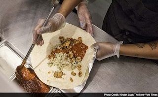 Chipotle to Stop Serving Genetically Altered Food