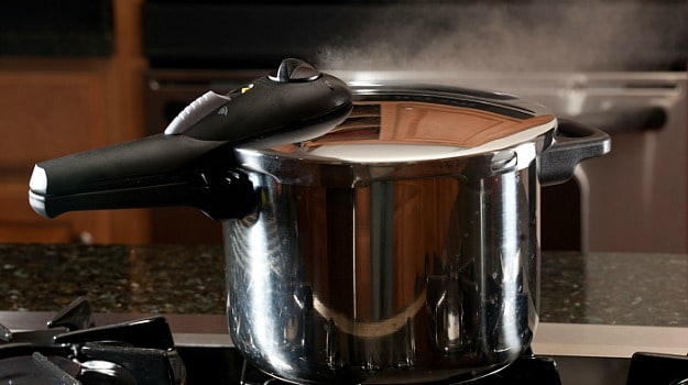 How to Cook Rice, Pulses and Meat in a Pressure Cooker