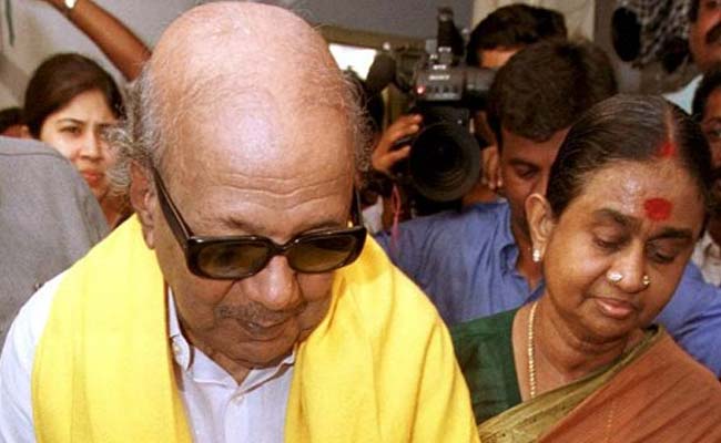 Karunanidhi's Wife Dayalu Ammal Suffering From Alzheimer's, Can't be Involved in Money Laundering, Says Doctor