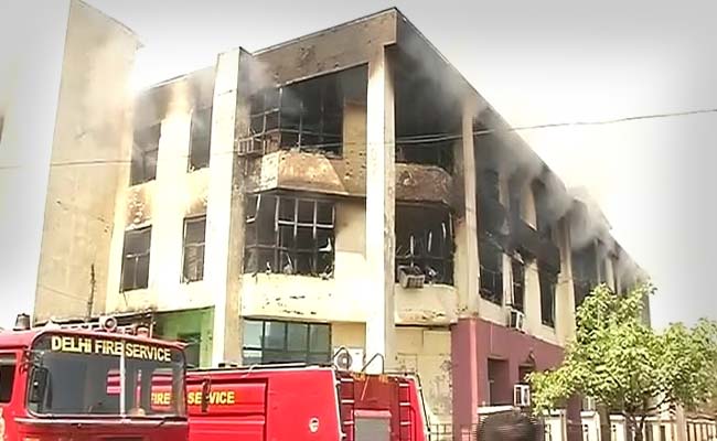 Major Fire Breaks Out in Office Complex in South Delhi