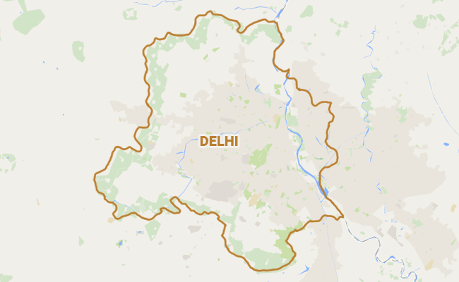 दिल्ली के कपड़ों के बाजार में लगी आग, बुजुर्ग महिला की मौत