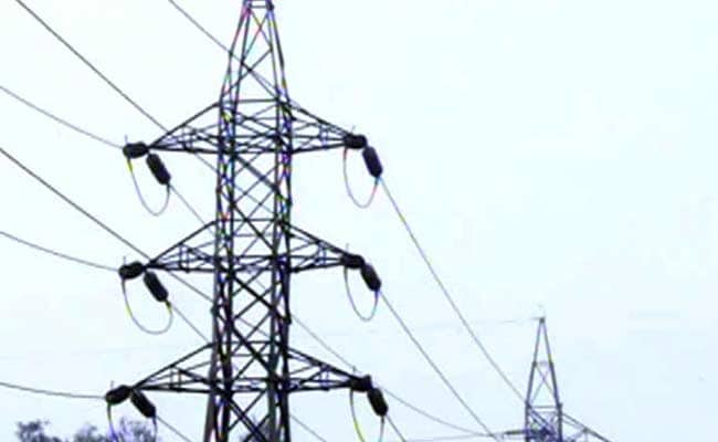 Delhi Government Asks Discoms to Ensure Uninterrupted Power Supply