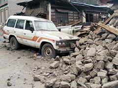 Earthquake Triggers Everest Avalanche, 18 Killed at Base Camp