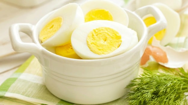 The Sunny Side: 5 Delicious Parsi Recipes to Making Eggs