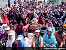 Navy Sails Into Barrage of Bombs in Dramatic Night Rescue of Indians in Yemen Navy Sails Into Barrage of Bombs in Dramatic Night Rescue of Indians in Yemen