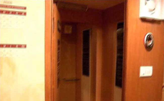 Fabindia Store Worker in Kolhapur Arrested for Allegedly Filming Woman in Trial Room