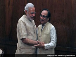 Ghazal Singer Ghulam Ali Meets Prime Minister Narendra Modi Ghazal Singer Ghulam Ali Meets Prime Minister Narendra Modi