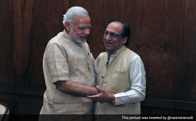 Ghazal Singer Ghulam Ali Meets Prime Minister Narendra Modi