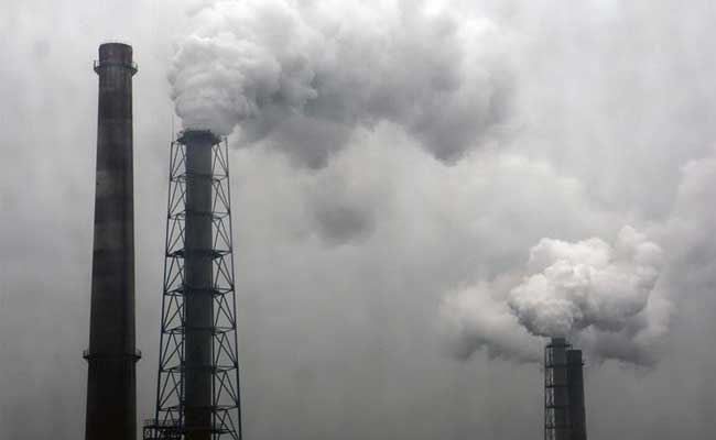 Hazardous Air Particles in Beijing Exceed National Target: Reports