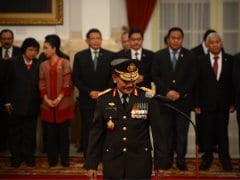 Indonesia Swears in New Police Chief After Bitter Feud