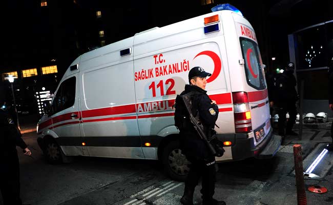 Gunfire and Blasts at Istanbul Hostage Standoff: Reports