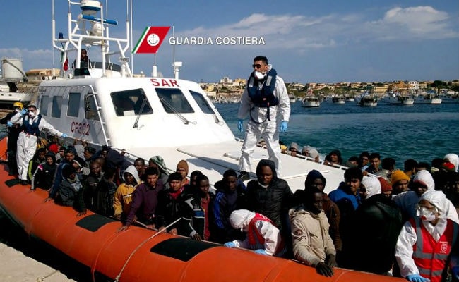 Over 1,000 Migrants Brought Ashore In Italy After Multiple Rescues