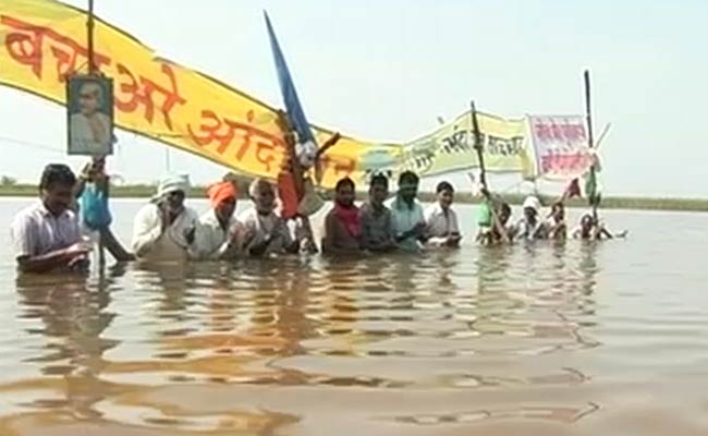 Ousted for Narmada's Omkareshwar Dam, Farmers on Jalsatyagraha in Madhya Pradesh