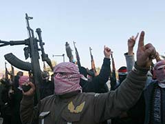Iraq Retaliates as Islamic State Breach Perimeter