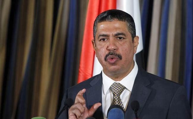 Exiled Yemen PM Khaled Bahah Makes Symbolic Aden Visit to Lead Restoration