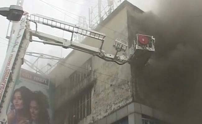 Major Fire in Kolkata Mall, 18 Fire Engines on the Spot