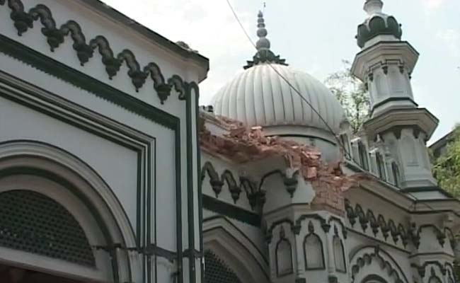Divide Over Demolition of Heritage Mosque in Kolkata