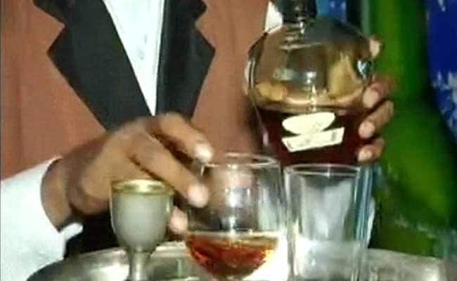 Two Maharashtra Ministers Allegedly Inaugurate Bar, Miss Happy Hours Since