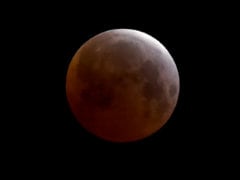 In Chennai, Thousands Witness Partial Lunar Eclipse