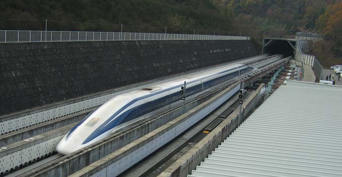 Japan's Maglev Train Sets Speed Record by Going 603Km/h