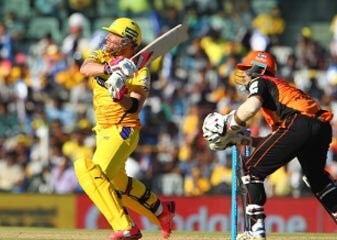 IPL-8 का पहला शतक : मैक्कलम ने 2008 के आईपीएल की याद ताज़ा कर दी IPL-8 का पहला शतक : मैक्कलम ने 2008 के आईपीएल की याद ताज़ा कर दी