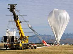 NASA Balloon Leaks Lands in Australia