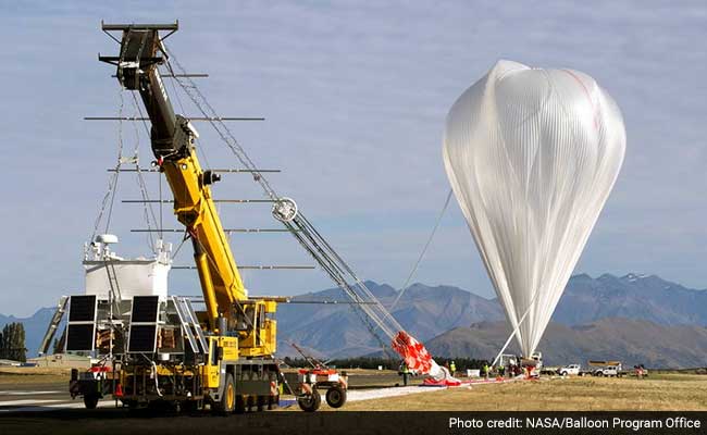 NASA Balloon Leaks Lands in Australia