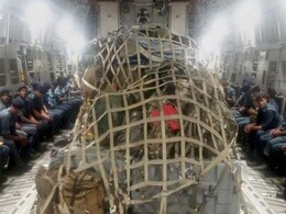 Nepal Earthquake: Flights Resume, 100s Waiting to Be Evacuated Nepal Earthquake: Flights Resume, 100s Waiting to Be Evacuated
