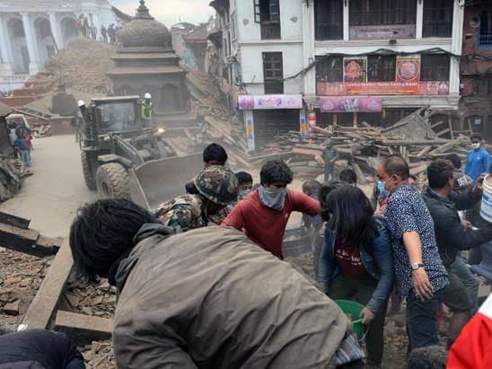 Nepal Earthquake Rescuers Dig With Bare Hands For Survivors
