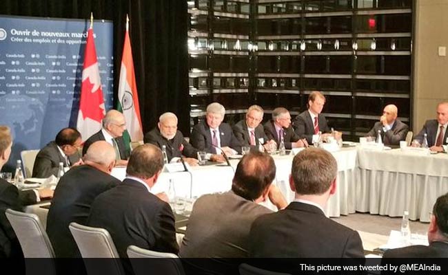 Prime Minister Narendra Modi Makes Strong Pitch for 'Make in India', Meets Top CEOs in Canada