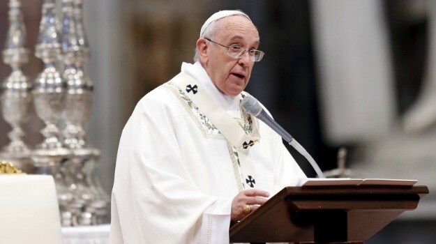 Pope Francis Told to Lay Off Pizza & Watch His Diet