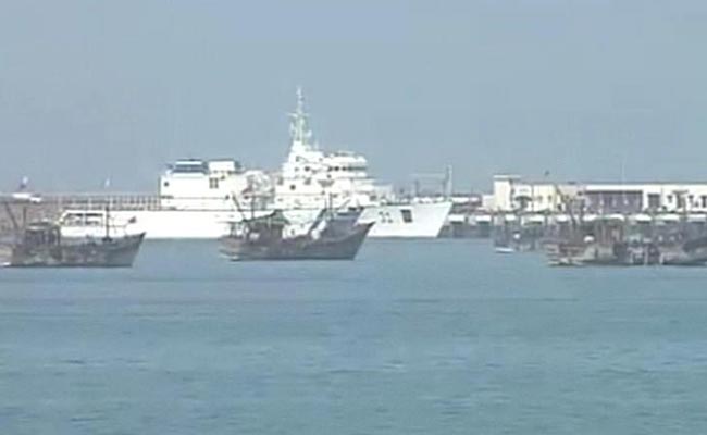 8 Pakistani Nationals, Arrested From a Boat Near Porbandar, Sent to Police Custody Till May 5