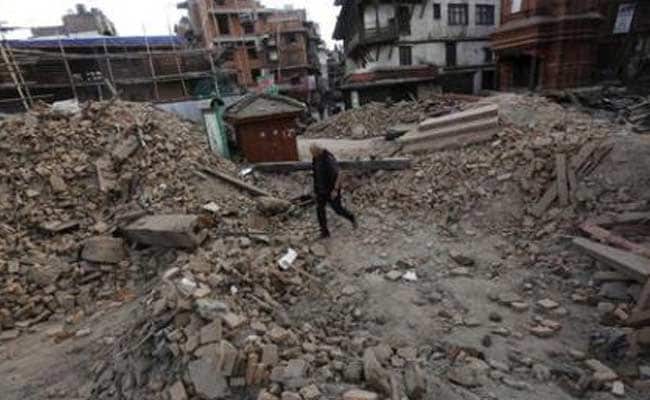 Over 2400 Killed in Nepal; Fresh Tremor of 5.4 Magnitude in Kathmandu
