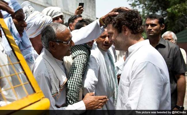 Rahul Gandhi Meets Farmers Ahead of Sunday's Mega Rally