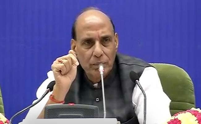 Don't Try to be an Englishman, Feel Proud to be an Indian: Home Minister Rajnath Singh Tells Students