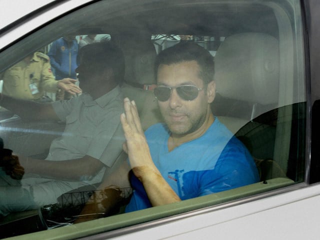 Salman Khan Illegal Arms Case: Court Admits Actor's Plea to Re-examine Witnesses