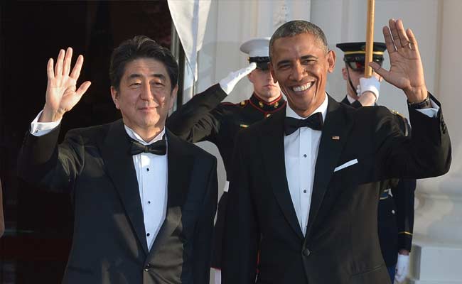 Japanese PM Shinzo Abe Makes Symbolic Visit to US World War II Memorial
