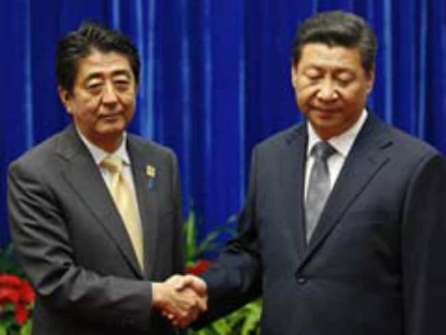China, Japan Leaders Meet in Sign of Easing Tensions