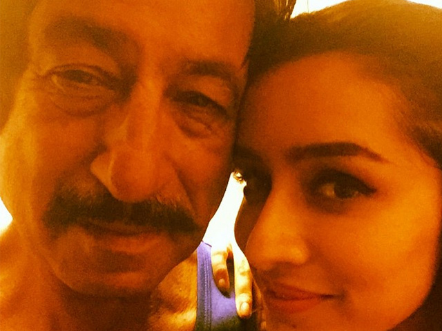 Shraddha's 'Crime Master Gogo' Gift to Father Shakti Kapoor