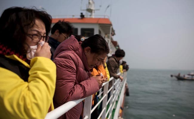 Angry and Divided, South Korea Mourns on Anniversary of Ferry Disaster