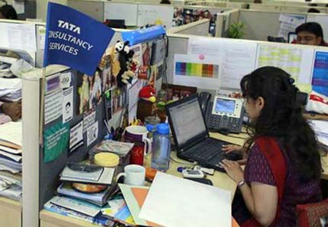 Tata Consultancy Services (TCS) Gives 120% Variable Pay To Employees