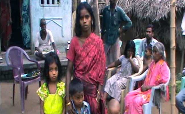 In Tamil Nadu's Tiruvarur, Farmers Say Lack of Crop Insurance for Cotton Led To One Suicide