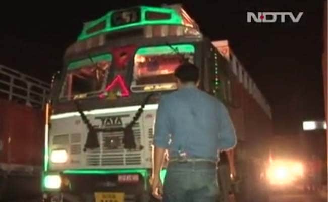 Kerala Government Invites Truckers on Strike For Talks