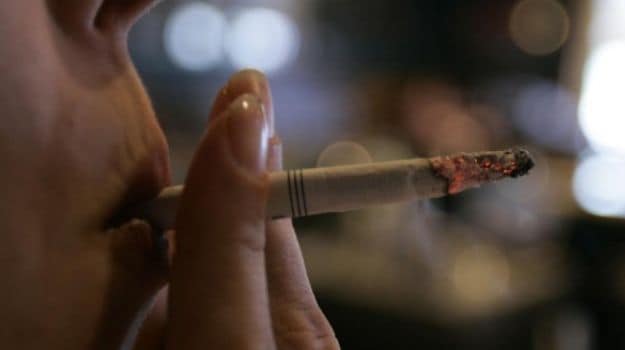 Want to Quit Smoking? Penalties More Effective Than Rewards: Study