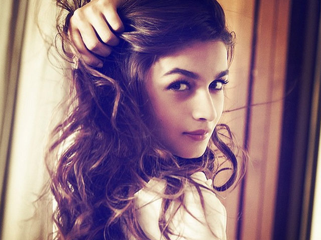 Alia Bhatt Takes Her 'Favourite Ride. Rickshaw Ride'