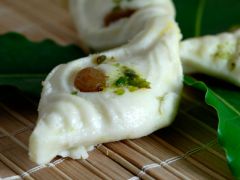West Bengal Govt to Launch Cafe Serving Best Bengali Cuisine