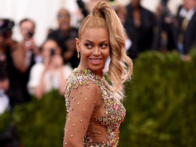 Beyonce Stops Met Gala in its Tracks in Seriously Revealing Dress