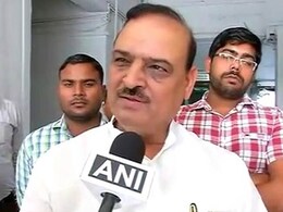 अलका लांबा पर आपत्तिजनक टिप्पणी के चलते बीजेपी विधायक ओ.पी. शर्मा निलंबित अलका लांबा पर आपत्तिजनक टिप्पणी के चलते बीजेपी विधायक ओ.पी. शर्मा निलंबित