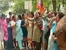 Kumar Vishwas Alleges 'Character Assassination' as BJP Protests Outside Arvind Kejriwal's House Kumar Vishwas Alleges 'Character Assassination' as BJP Protests Outside Arvind Kejriwal's House