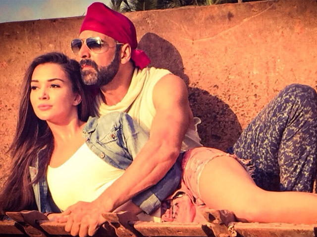 Revealed: Akshay Kumar, Amy Jackson's <i>Singh is Bliing</i> Chemistry